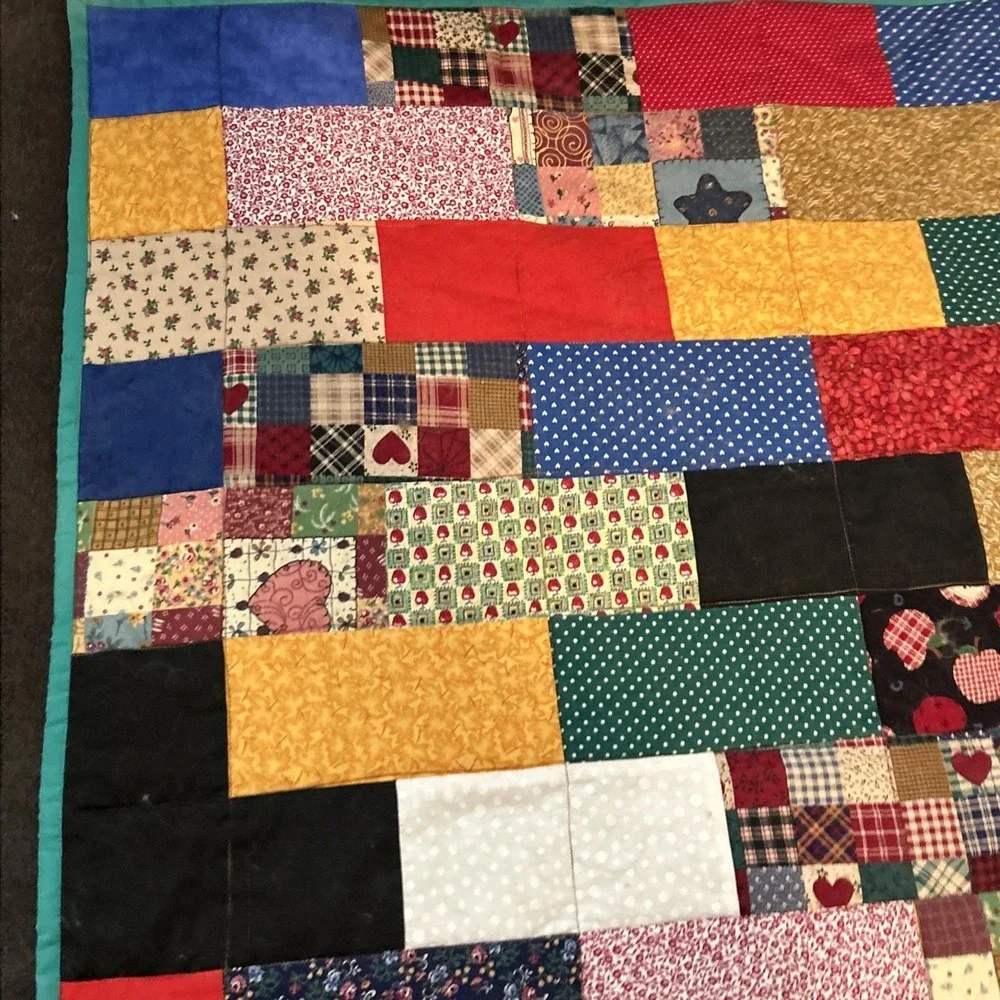 Handmade Patchwork Quilt Blanket 35 in‎ Square Multicolor Lap Throw Worn